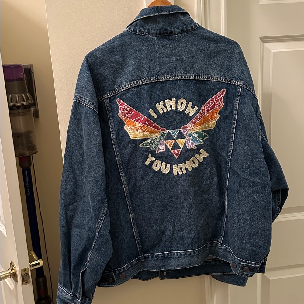 LEVI “I Know You Know”  denim jean trucker pride jacket XXL
